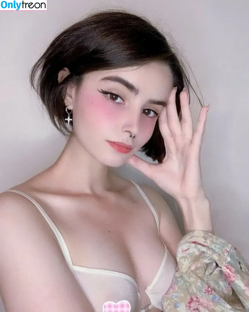 loonassoftfeet nude photo #0526 (loonassoftfeet)