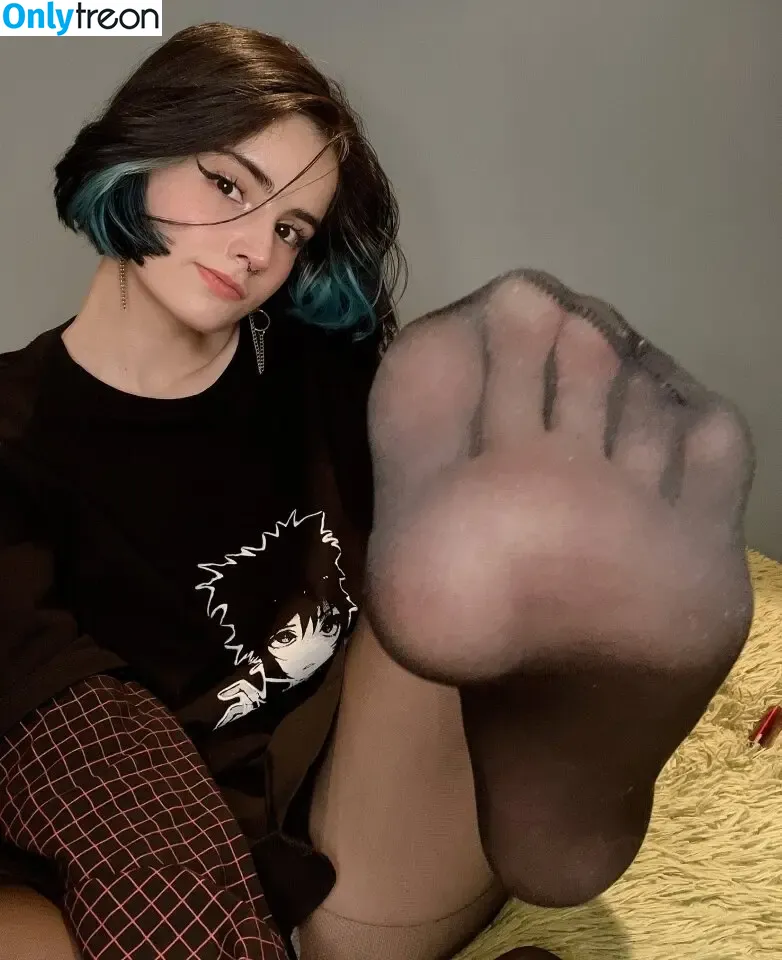 loonassoftfeet nude photo #0696 (loonassoftfeet)