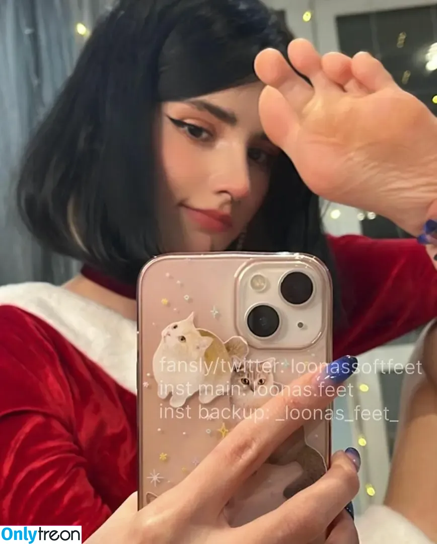 loonassoftfeet nude photo #0770 (loonassoftfeet)