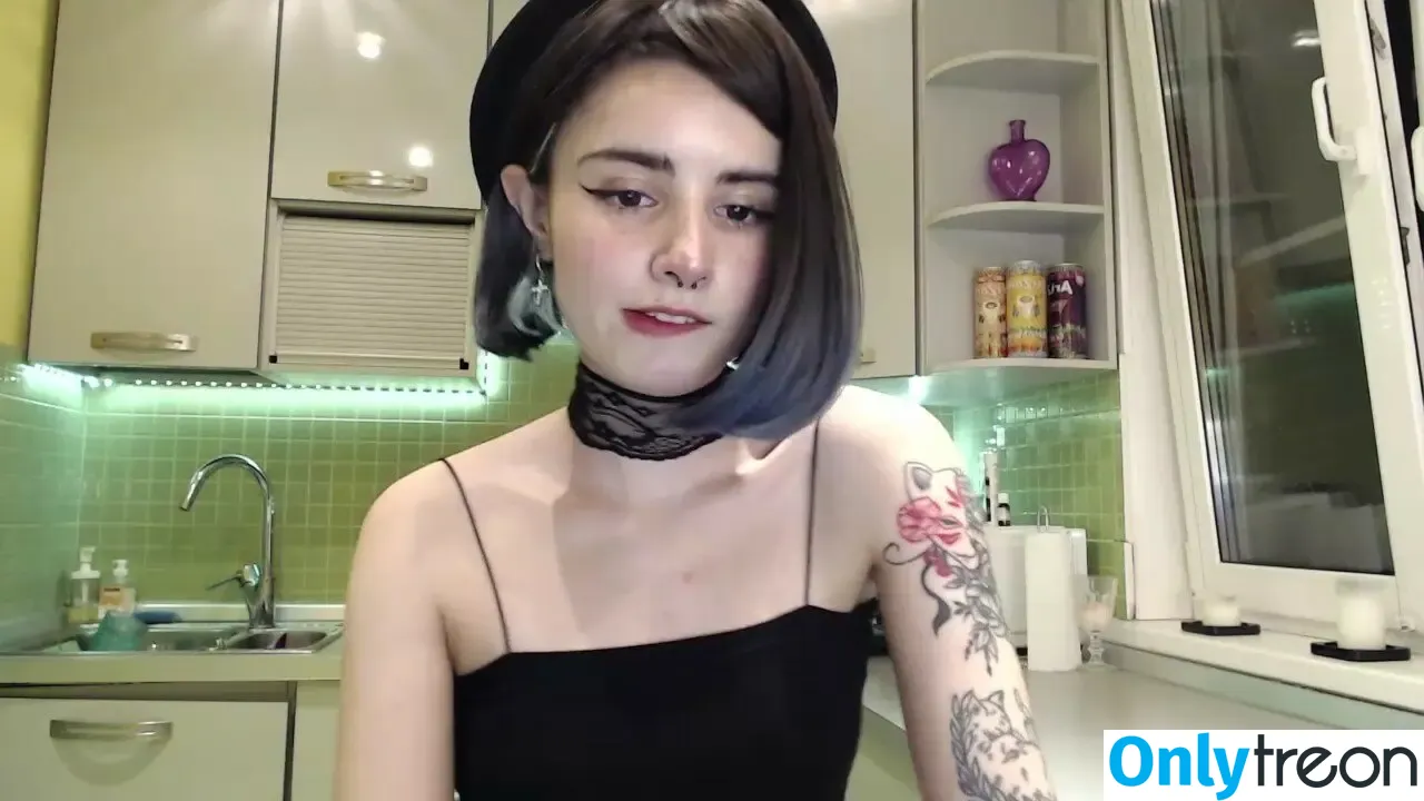 loonassoftfeet nude photo #0905 (loonassoftfeet)