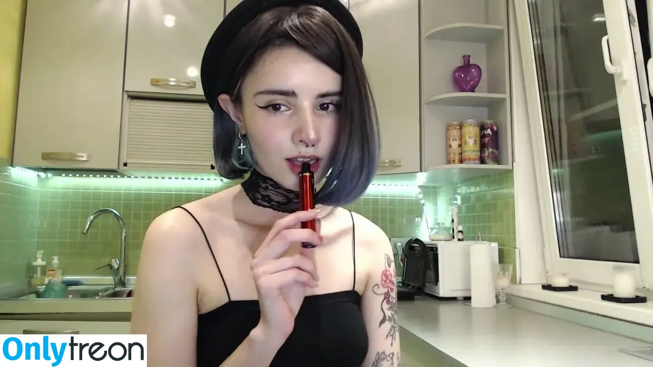 loonassoftfeet nude photo #0906 (loonassoftfeet)