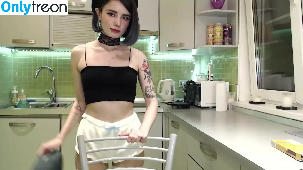 loonassoftfeet nude photo #0919 (loonassoftfeet)