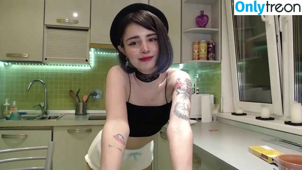 loonassoftfeet nude photo #0995 (loonassoftfeet)