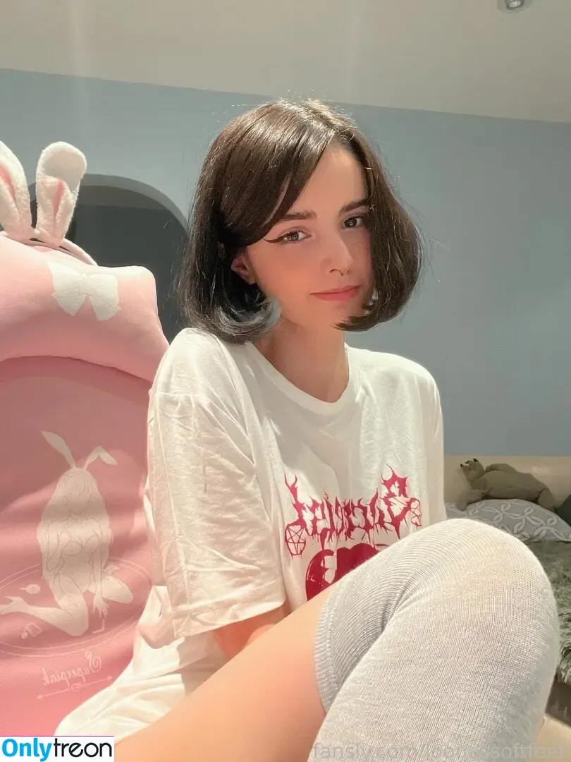 loonassoftfeet nude photo #1088 (loonassoftfeet)