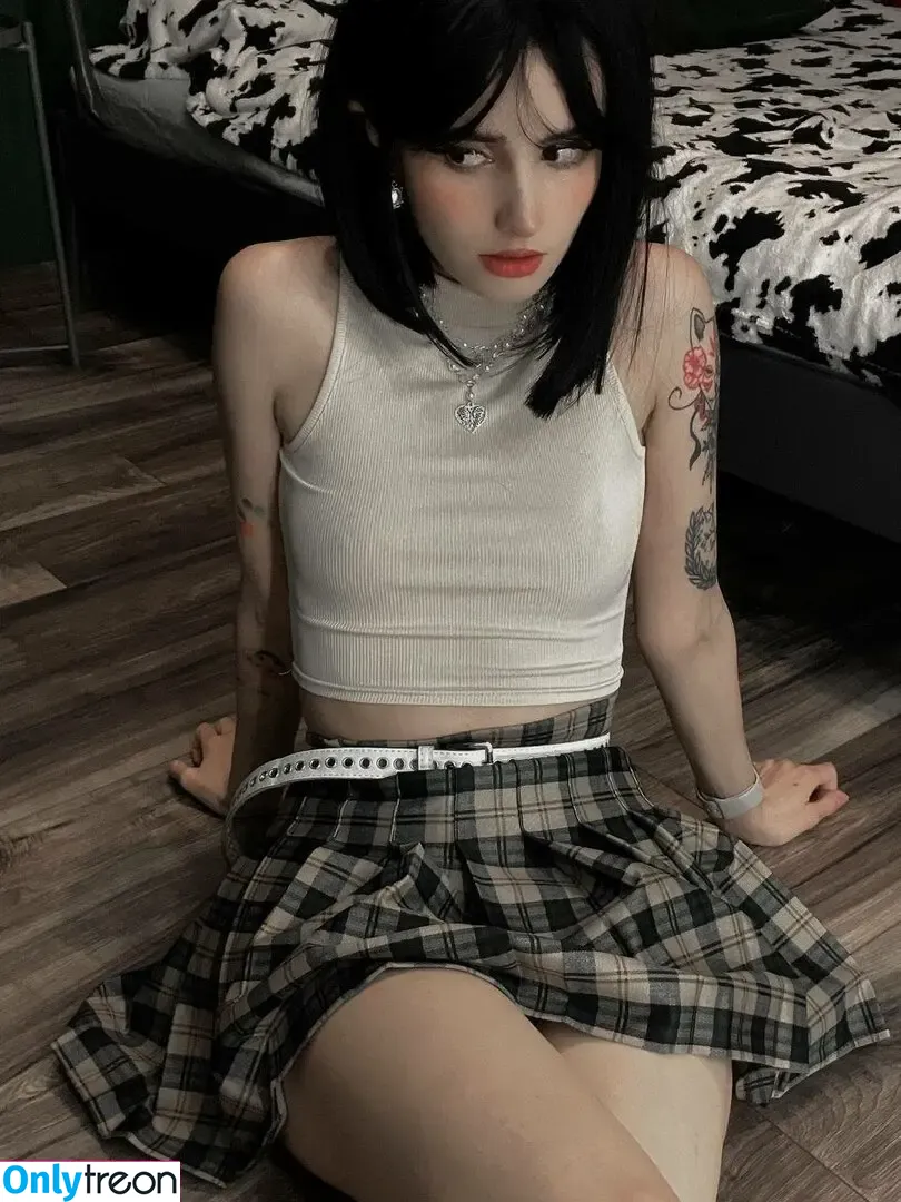 loonassoftfeet nude photo #1227 (loonassoftfeet)