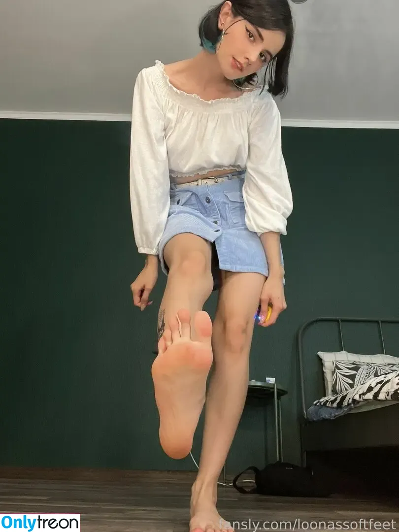 loonassoftfeet nude photo #1392 (loonassoftfeet)