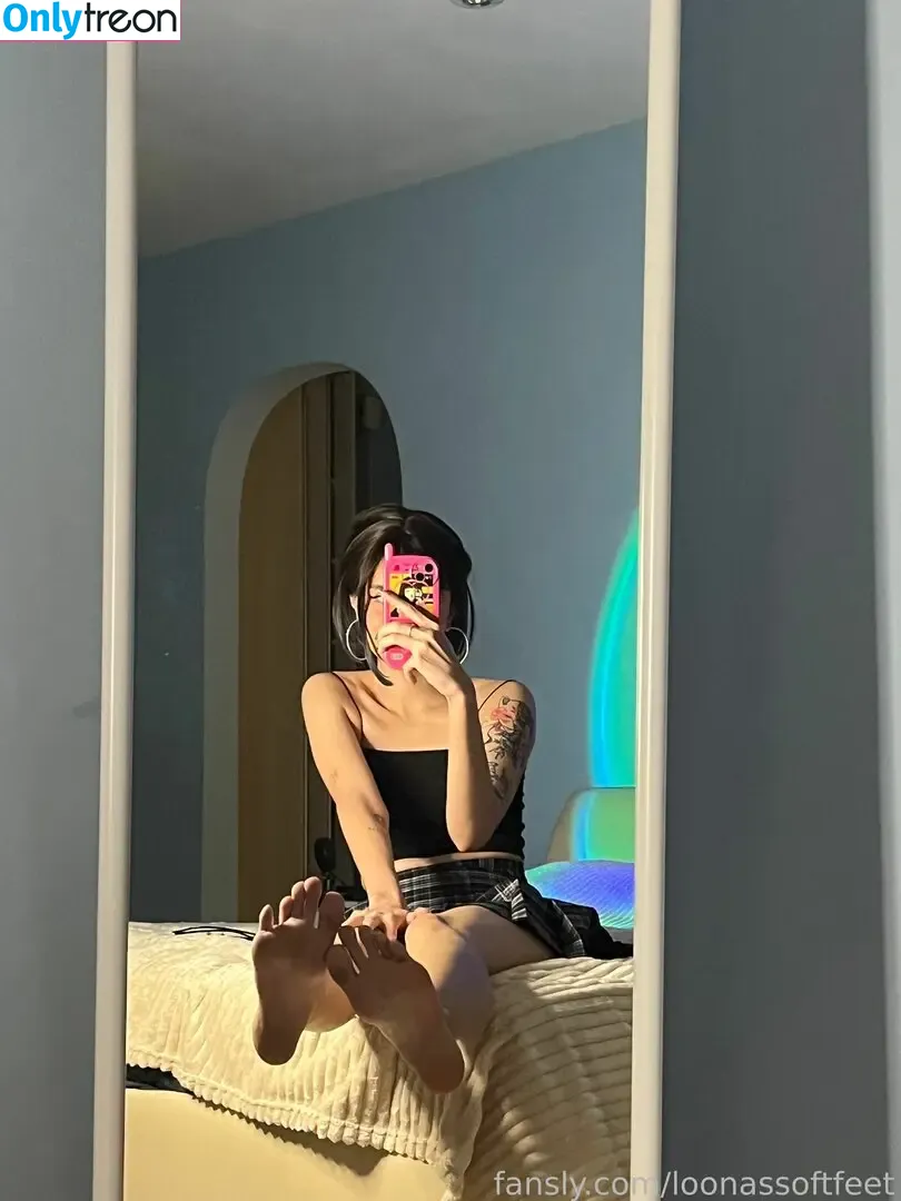 loonassoftfeet nude photo #1407 (loonassoftfeet)