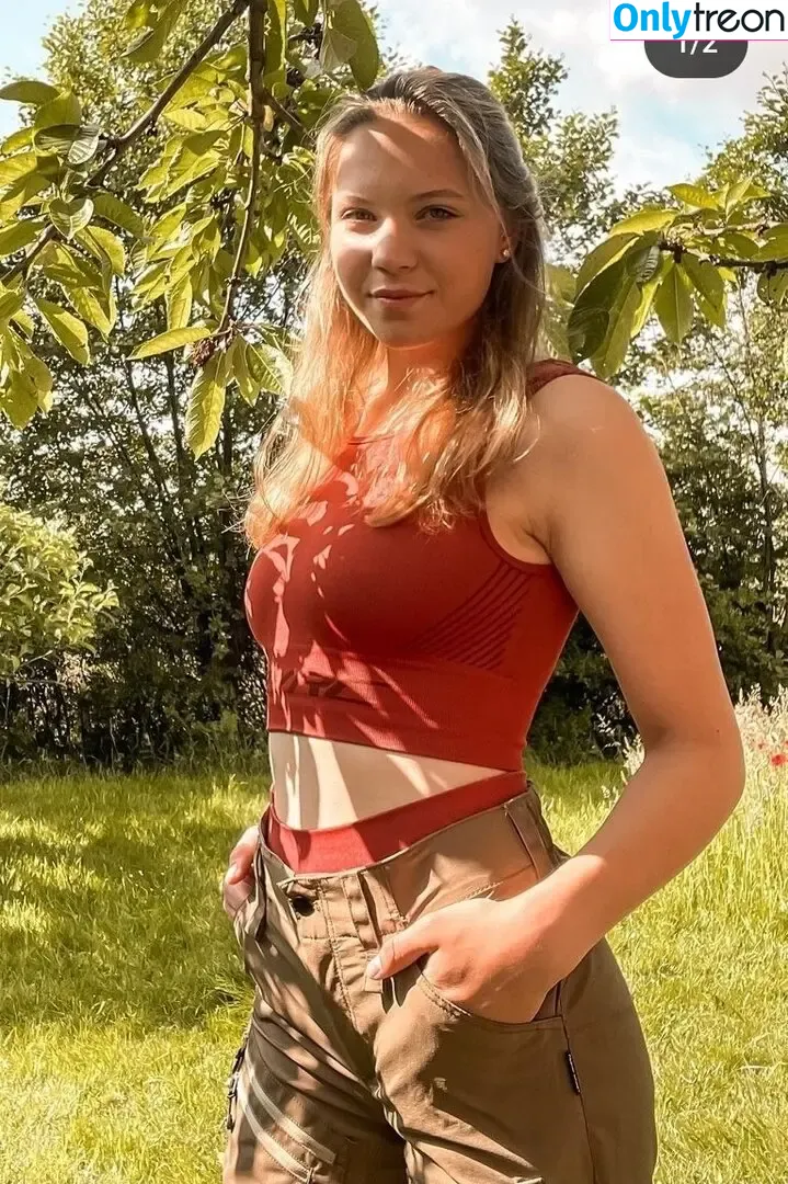 Loreena Unterwegs nude photo #0065 (loreena.unterwegs)