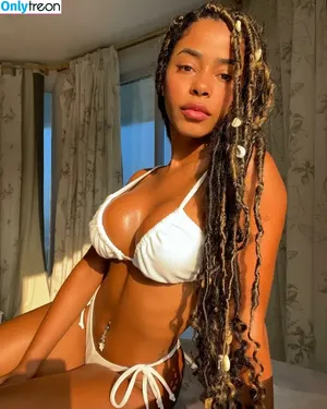 Lorena Maria / badgallore nude photo #0001