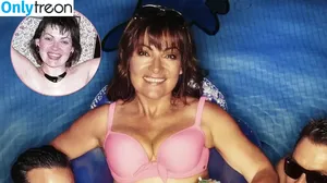 Lorraine Kelly / lorrainekellysmith nude photo #0012