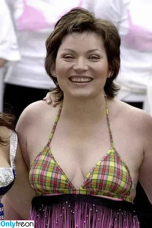 Lorraine Kelly / lorrainekellysmith nude photo #0046