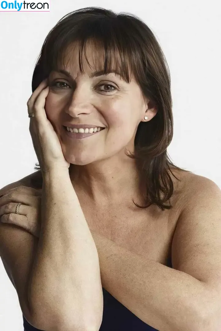 Lorraine Kelly nude photo #0036 (lorrainekellysmith)