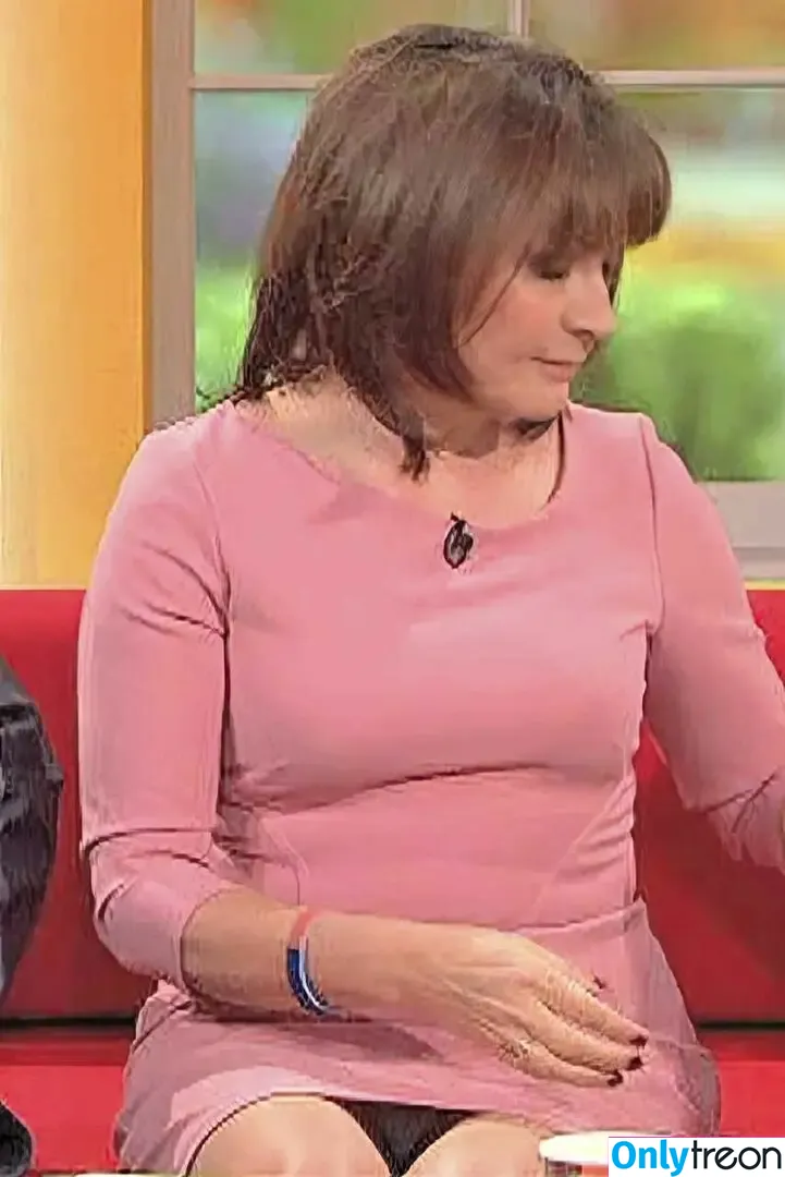 Lorraine Kelly nude photo #0050 (lorrainekellysmith)