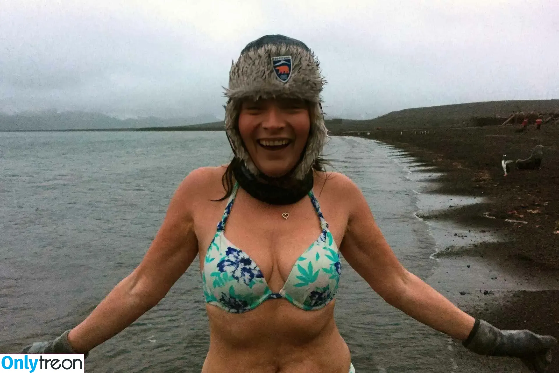 Lorraine Kelly nude photo #0074 (lorrainekellysmith)