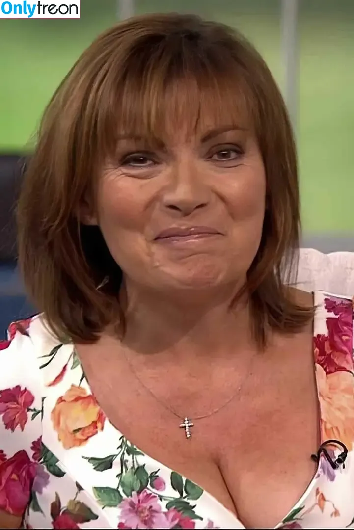 Lorraine Kelly nude photo #0078 (lorrainekellysmith)