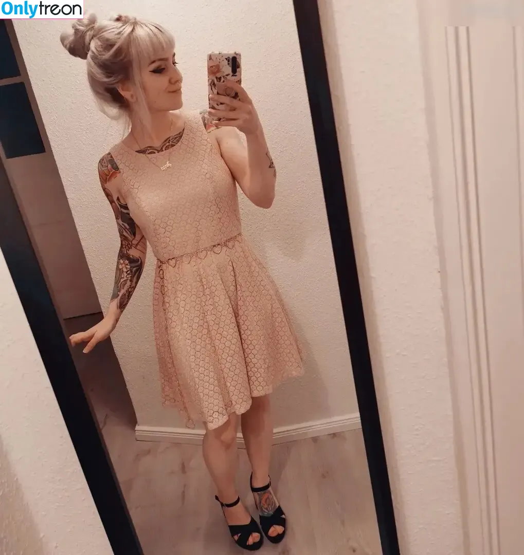 LostKittn nude photo #0037 (user)