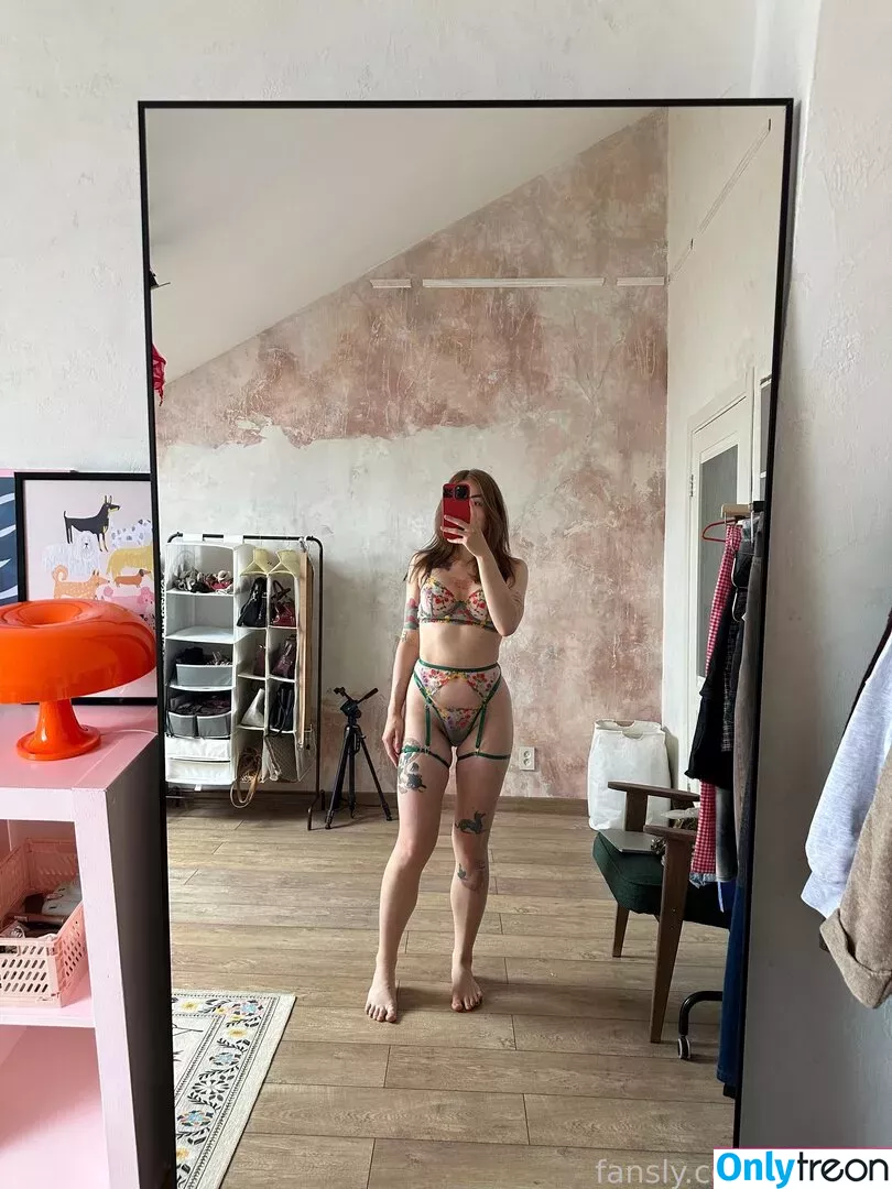 lostodg nude photo #0103 (lost.odg)