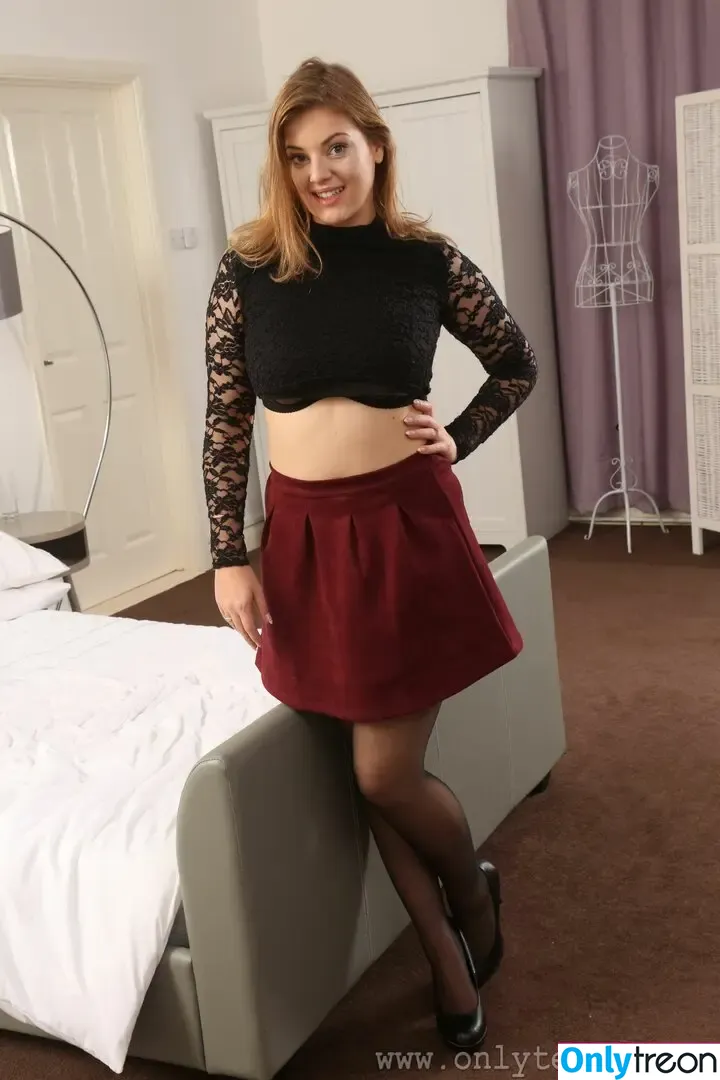Lottii Rose nude photo #1401 (LottiiRose / lottiirosemodel)