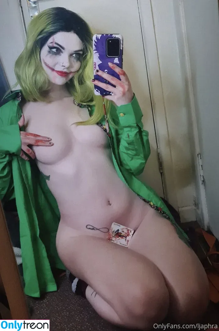 Louise Julie nude photo #0035 (Ljaphra / louisejulie_)