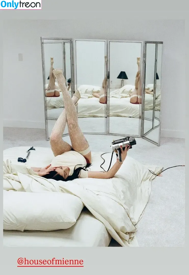 Lourdes Leon nude photo #0214 (lourdesleon)