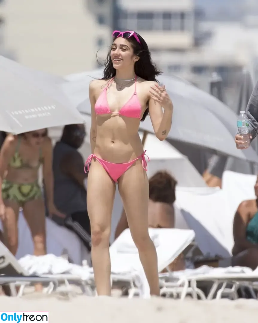 Lourdes Maria Ciccone Leon nude photo #0373 (lourdesleon)