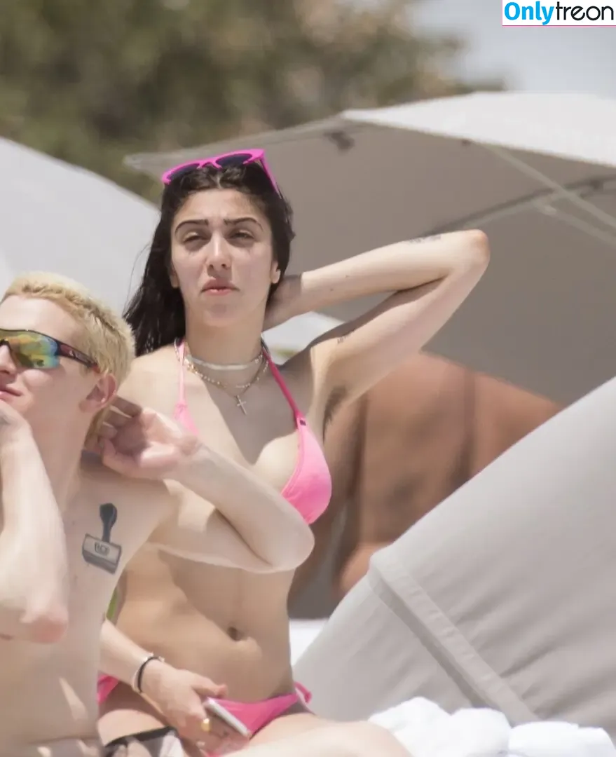 Lourdes Maria Ciccone Leon nude photo #0378 (lourdesleon)