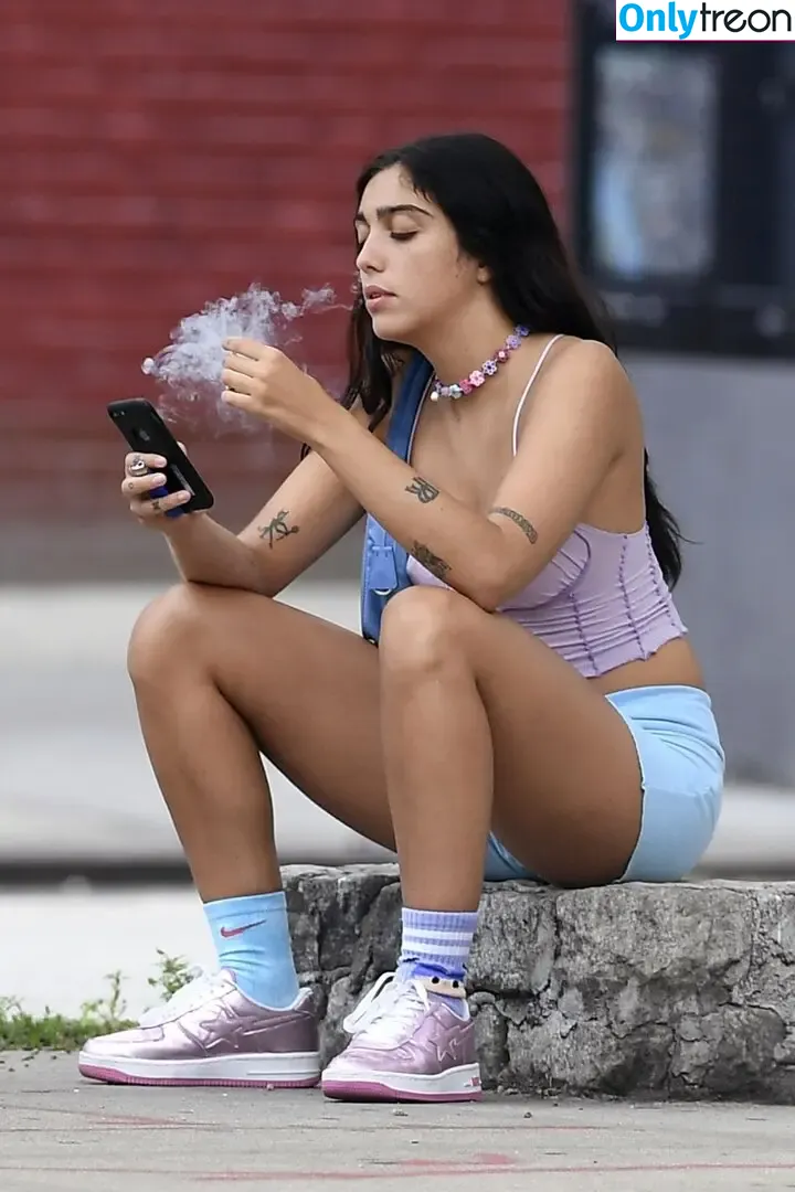 Lourdes Maria Ciccone Leon nude photo #0410 (lourdesleon)
