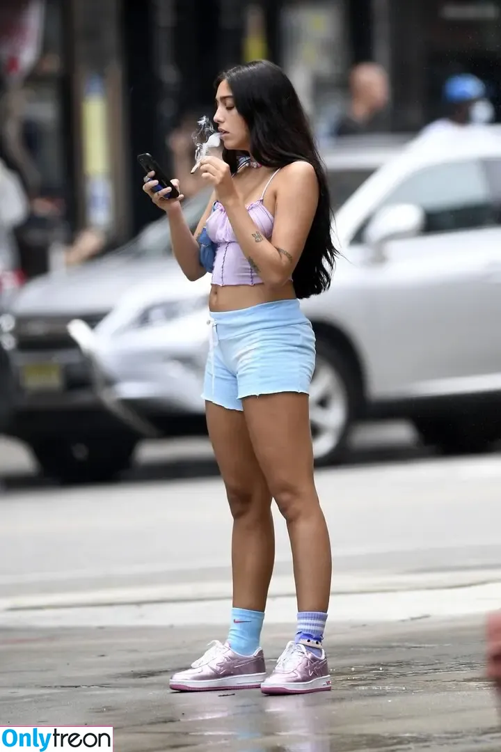 Lourdes Maria Ciccone Leon nude photo #0412 (lourdesleon)