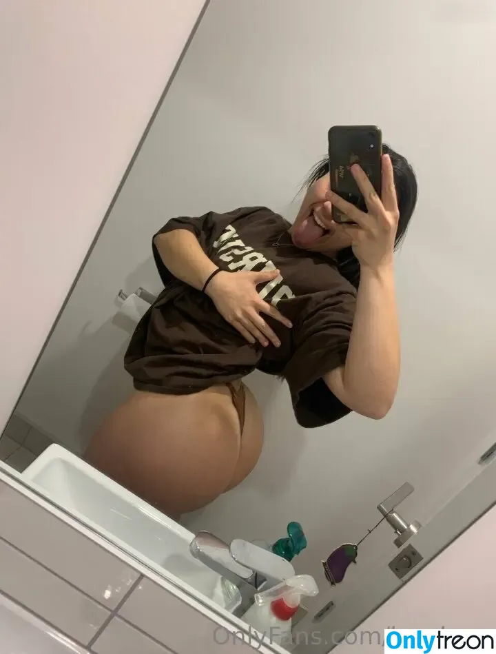 louslegs nude photo #0007 (louisewhyyte)