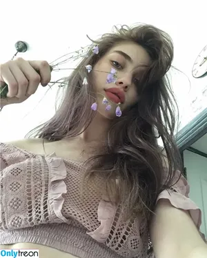 lovecatsmew / klesh13 / lisalisalisalisalisalisa.riot nude photo #0011