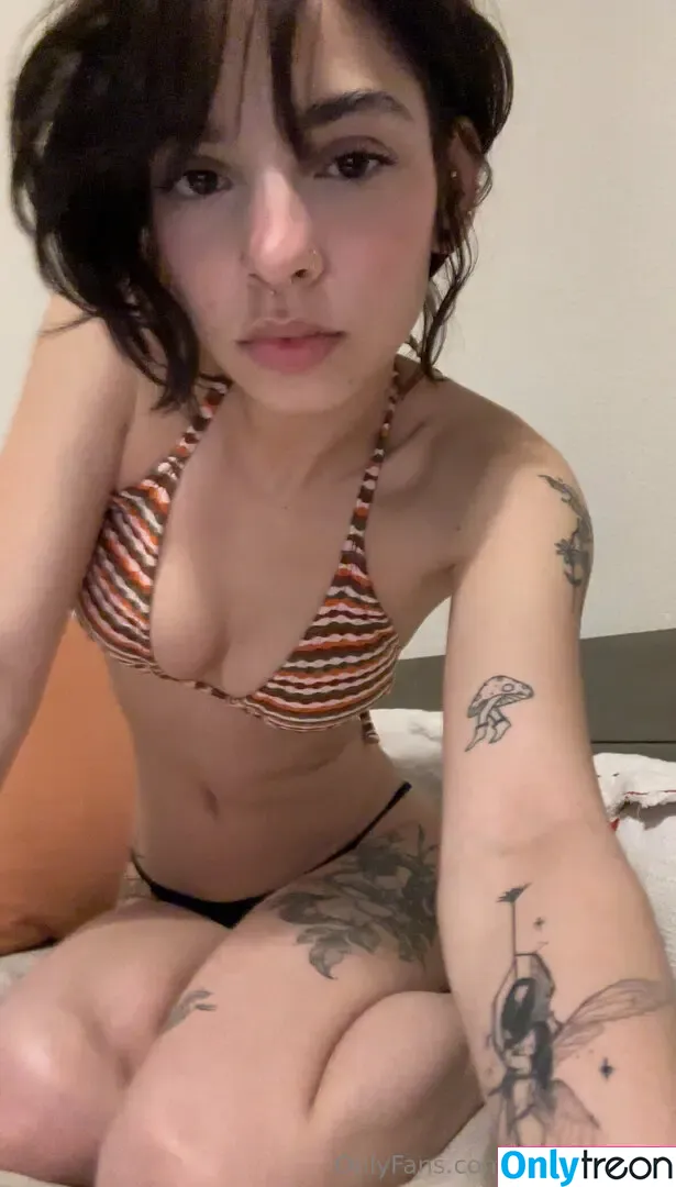 Lovehappydays nude photo #0098 (Fwmelovelys / Natelisabeth115 / kirstiedf / u268197750)