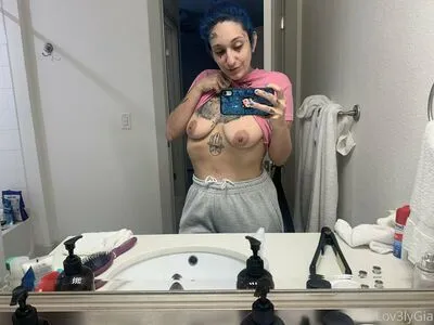  nude photo #0001