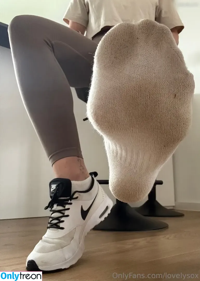lovelysox nude photo #0104 (lovely.socks3.0 / lovely.socks_)
