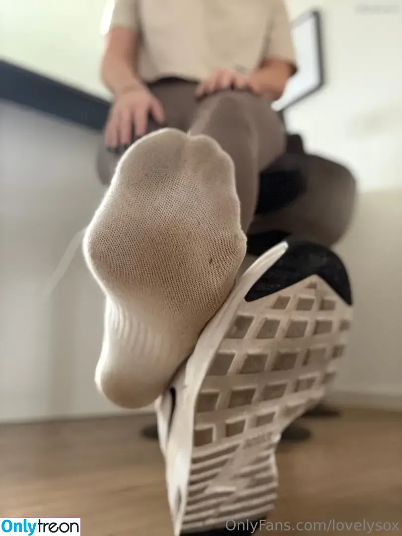 lovelysox nude photo #0111 (lovely.socks3.0 / lovely.socks_)