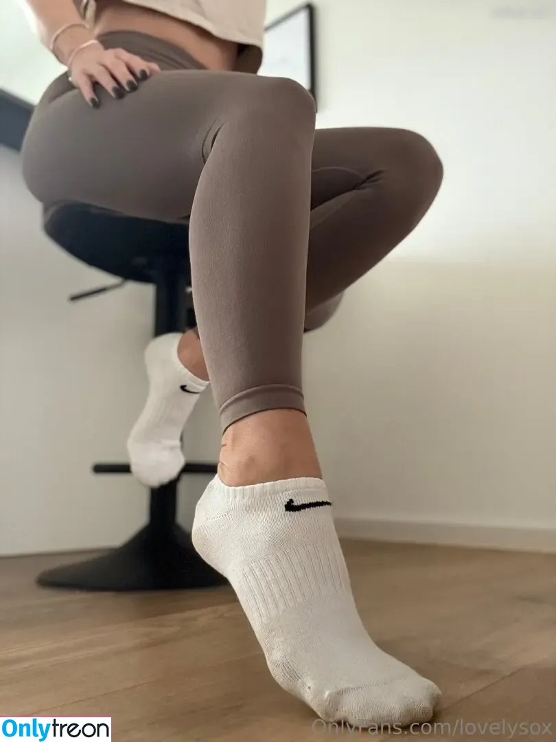 lovelysox nude photo #0121 (lovely.socks3.0 / lovely.socks_)