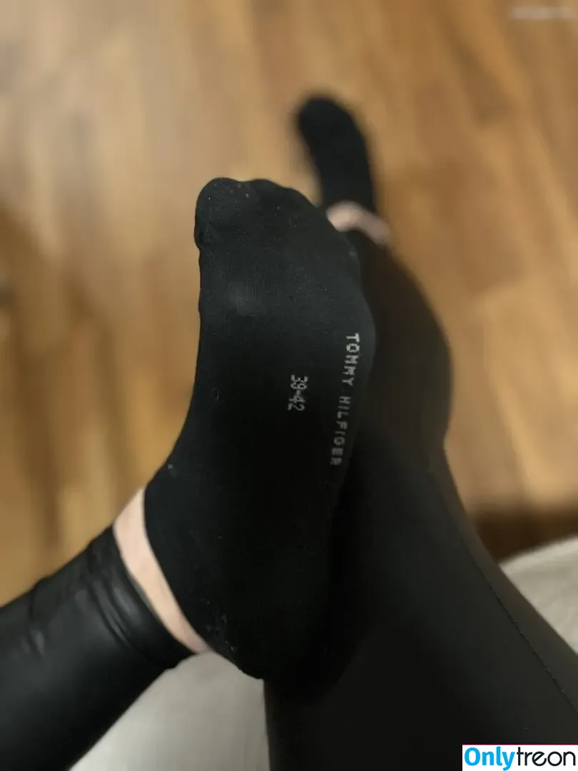 lovelysox nude photo #0152 (lovely.socks3.0 / lovely.socks_)