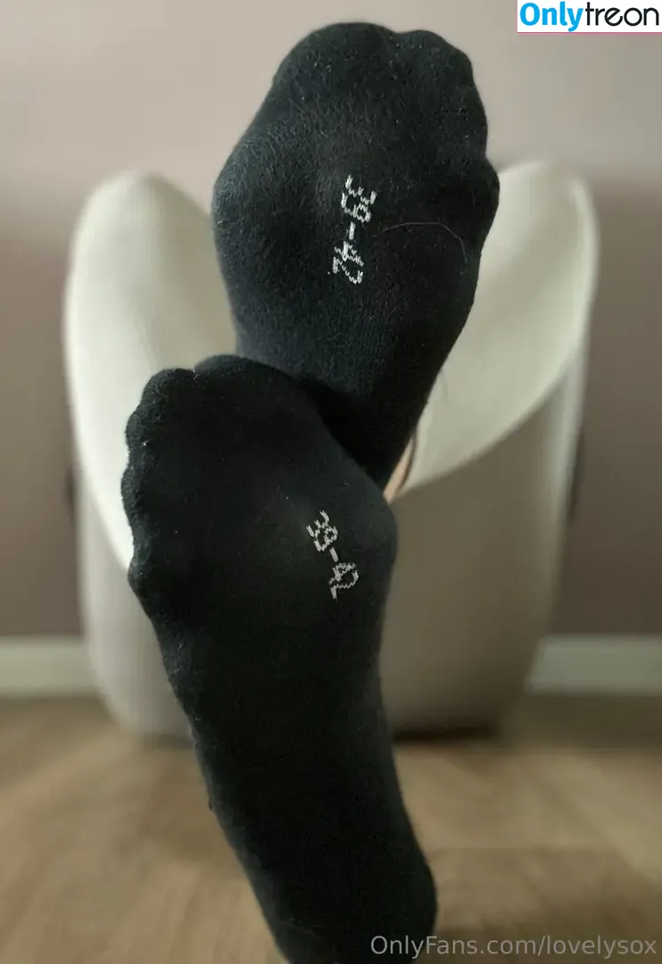 lovelysox nude photo #0162 (lovely.socks3.0 / lovely.socks_)