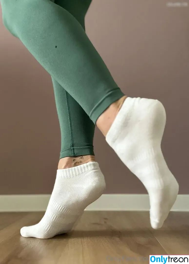 lovelysox nude photo #0225 (lovely.socks3.0 / lovely.socks_)