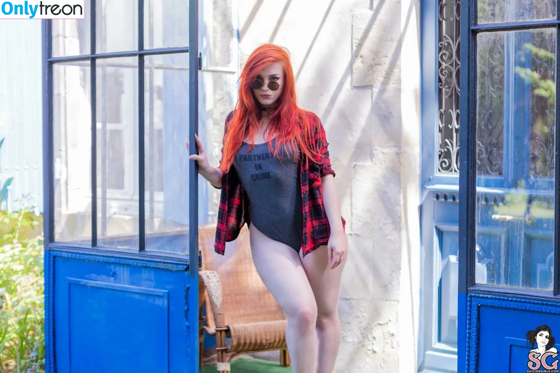 Lovia Suicide nude photo #0011 (Lovia Suicide)