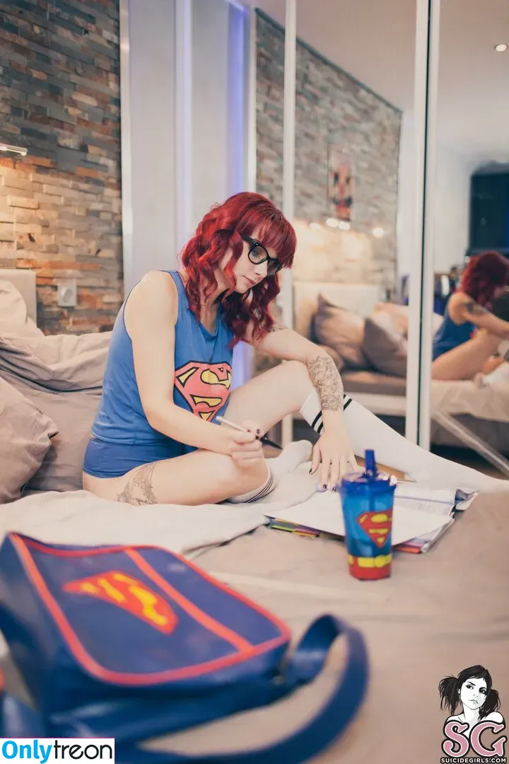 Lovia Suicide nude photo #0031 (Lovia Suicide)