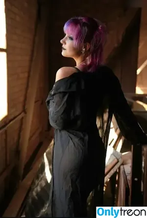 Lovingbats / melinalox nude photo #0003
