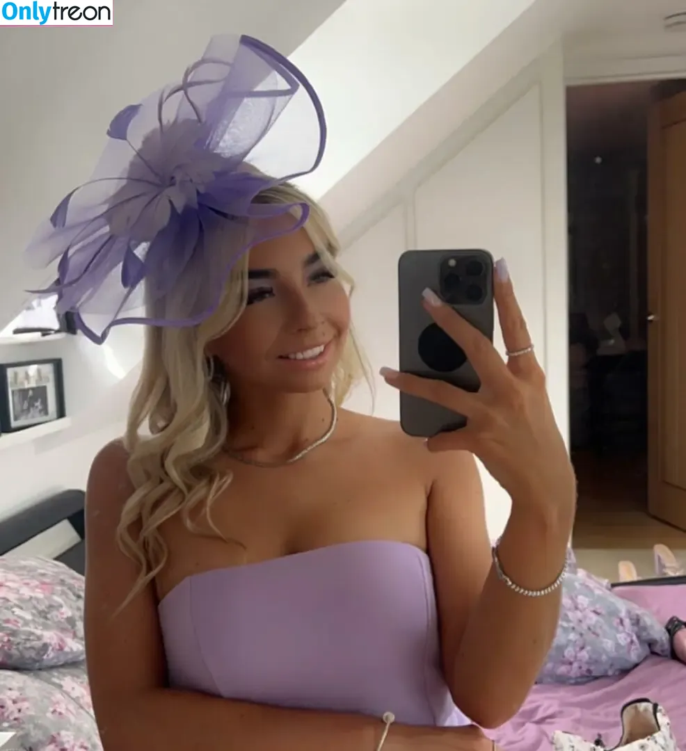 Luce M nude photo #0015 (Lucaaymac11 / lucemac11)