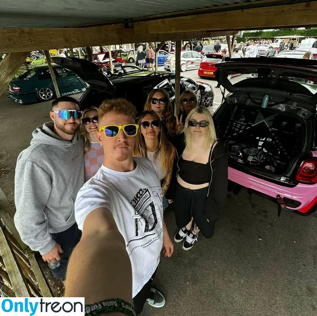 Luce M nude photo #0025 (Lucaaymac11 / lucemac11)