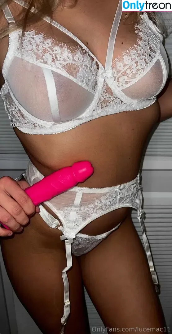 Luce M nude photo #0078 (Lucaaymac11 / lucemac11)