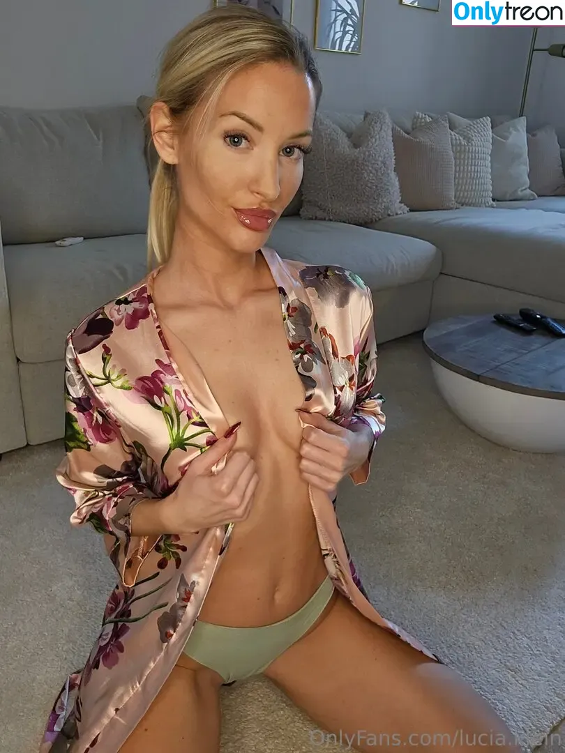 Lucia Klein nude photo #0023 (lucia.klein)