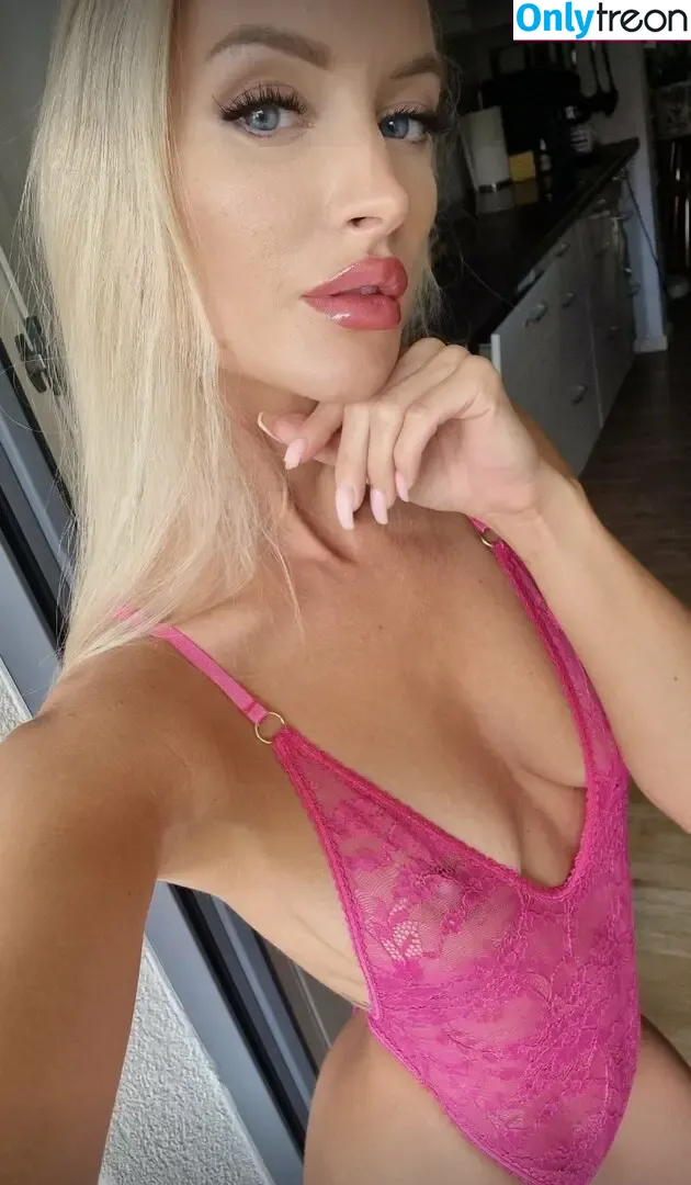 Lucia Klein nude photo #0029 (lucia.klein)
