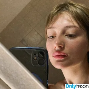 lucicuttte / lucy.cutter nude photo #0002