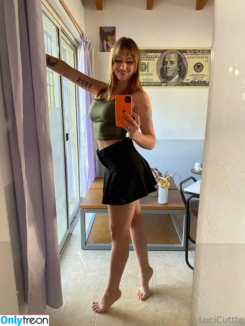 lucicuttte nude photo #0029 (lucy.cutter)