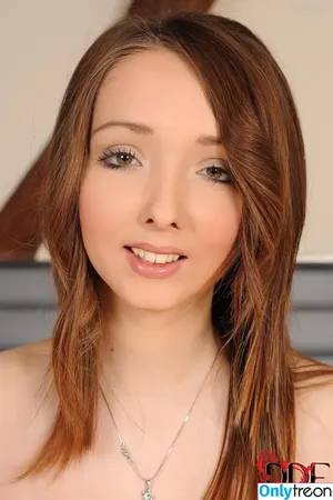 Lucie Wilde / Busty Buffy / RealBustyBuffy / _lucie_wilde / lucy.wild nude photo #0484