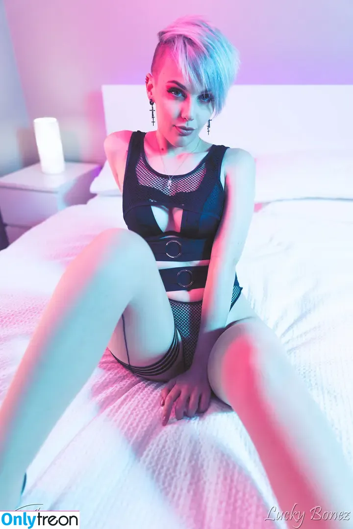 LuckyBonez nude photo #0101 (lucky_bonez)